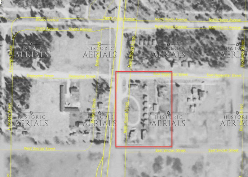 Karls Modern Cabin Court - 1954 Aerial (newer photo)